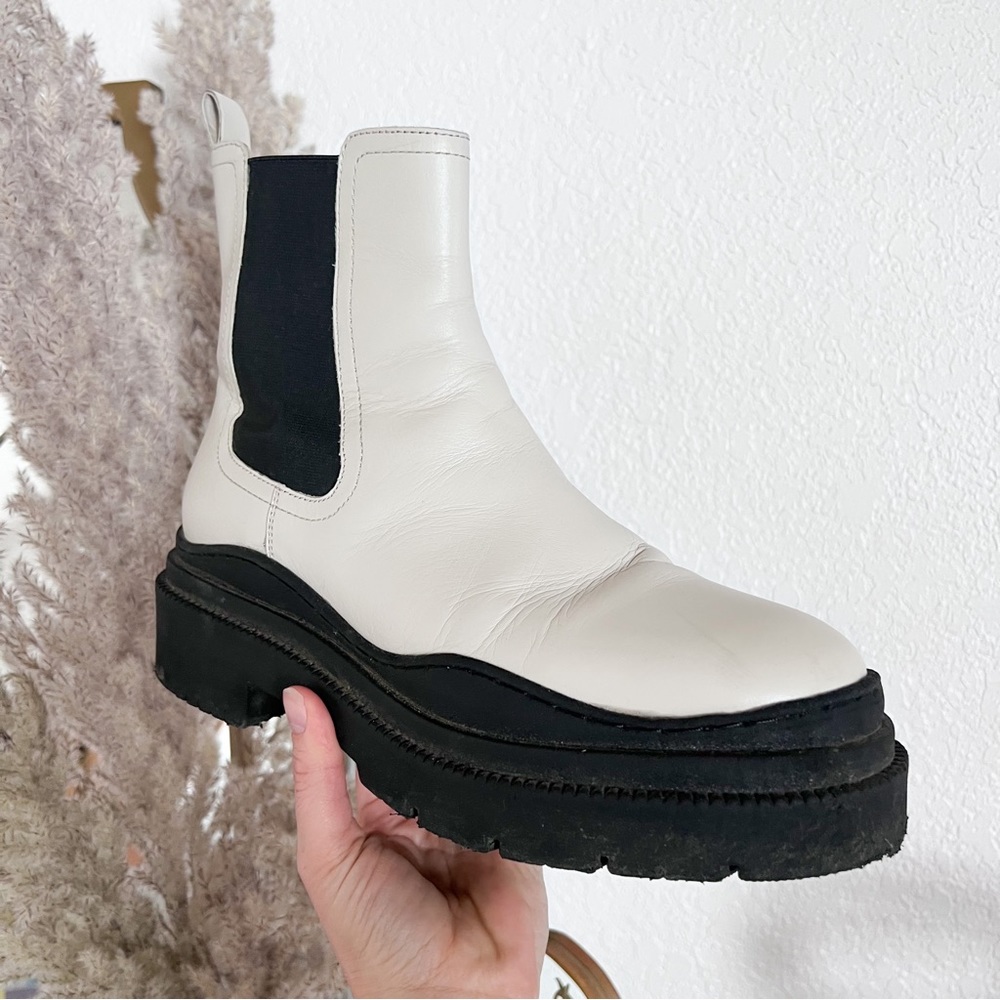 Free People Monroe White Chelsea Boots size 39